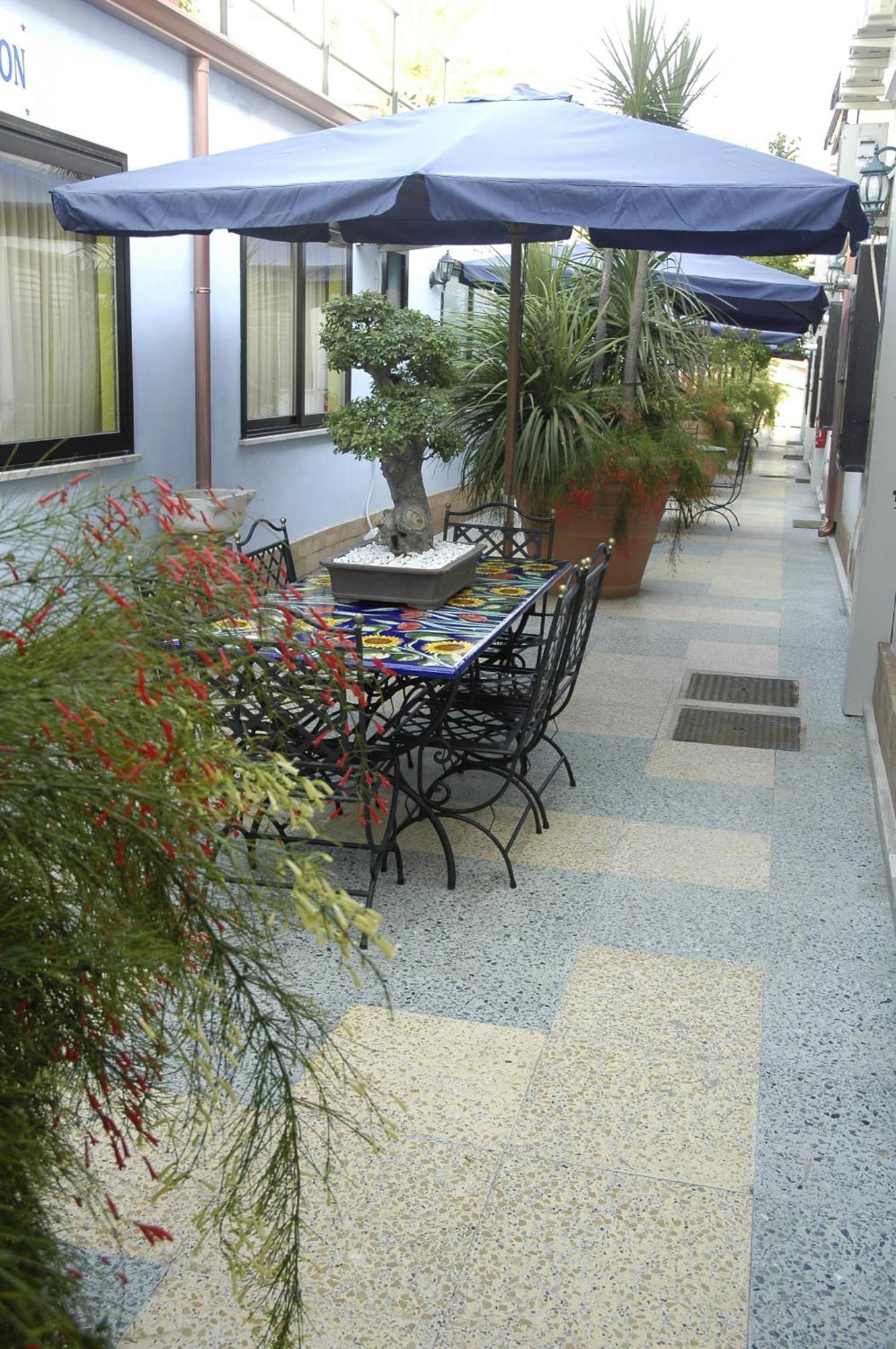 Hotel Blumentag Paola Ngoại thất bức ảnh