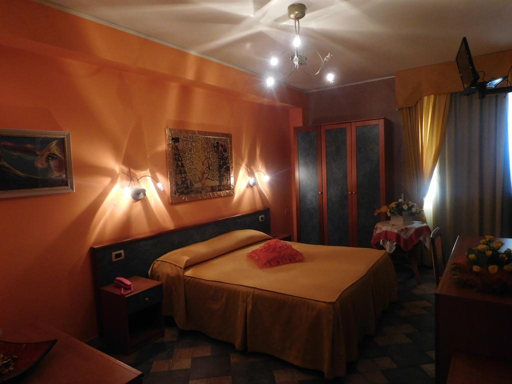 Hotel Blumentag Paola Ngoại thất bức ảnh